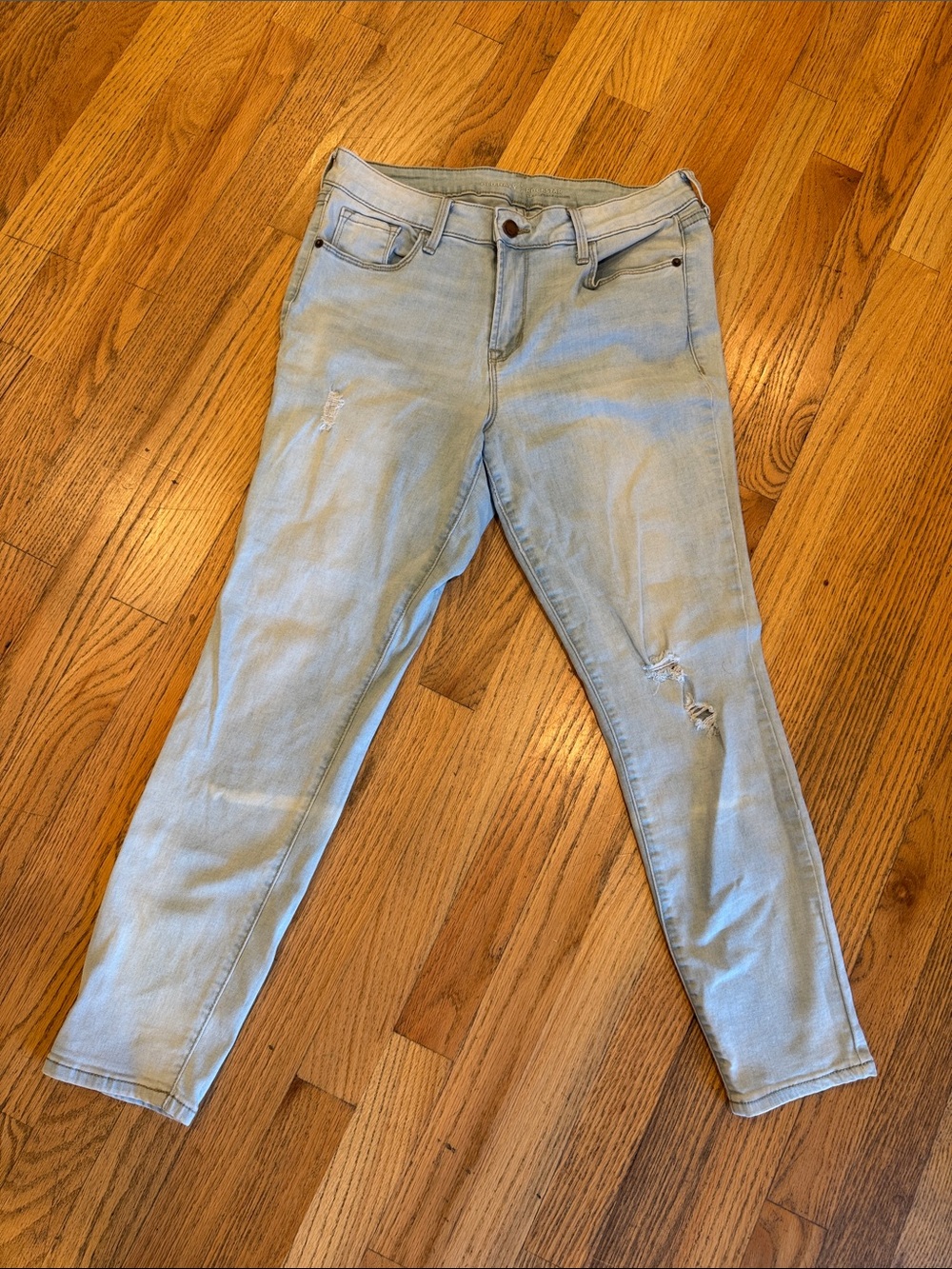 Old Navy Light Blue Skinny Jeans with Distressed Knees